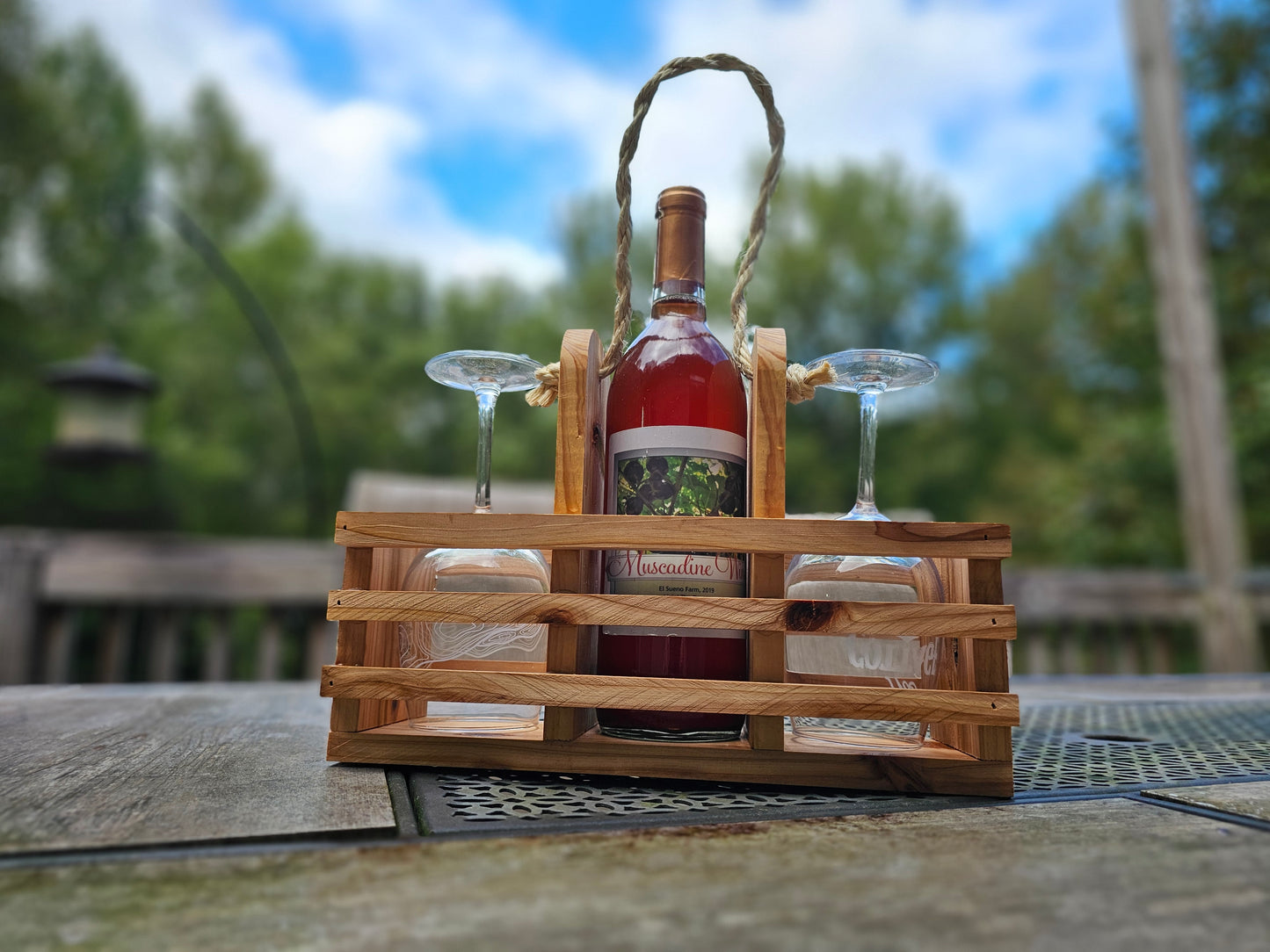Two glass wine caddy.